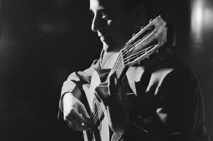 Buy Vicente Gomez Online