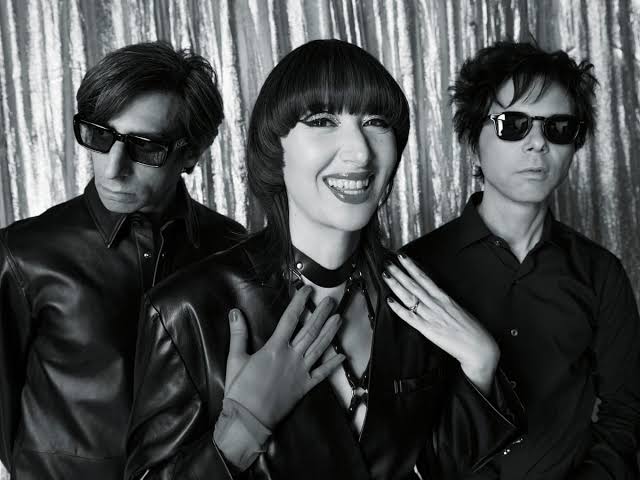 Buy Yeah Yeah Yeahs Online