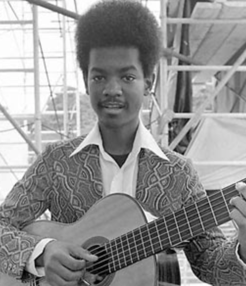 Buy Earl Klugh Online